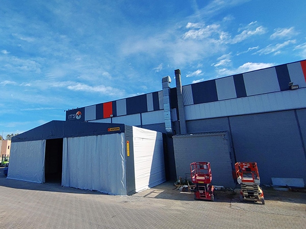 spazio-coperto-per-stoccaggio-temporaneo-di-materiali-finiti